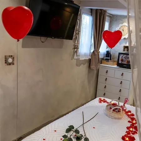 Cle Pour Deux - Romantique Avec Patio & Privatifs * Cuges-les-Pins