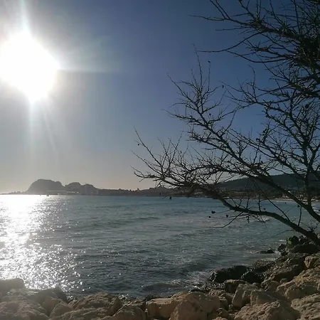 Cle Pour Deux - Romantique Avec Patio & Privatifs Cuges-les-Pins